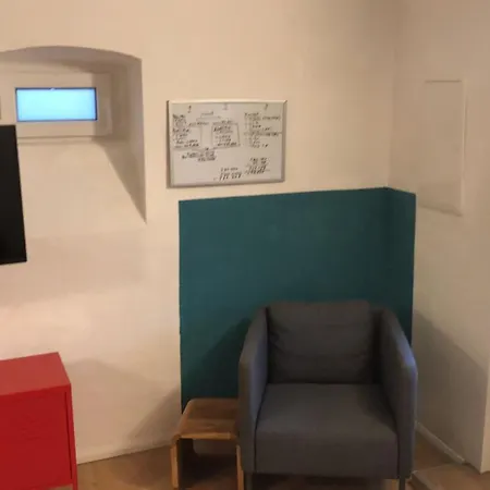 1-zimmer Gartenwohnung In